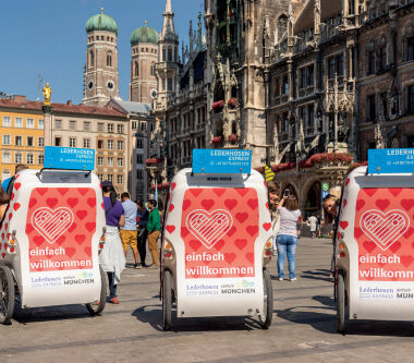 Congrès ESC 2018 à Munich, pousses-pousses à Marienplatz © Muenchen Tourismus
